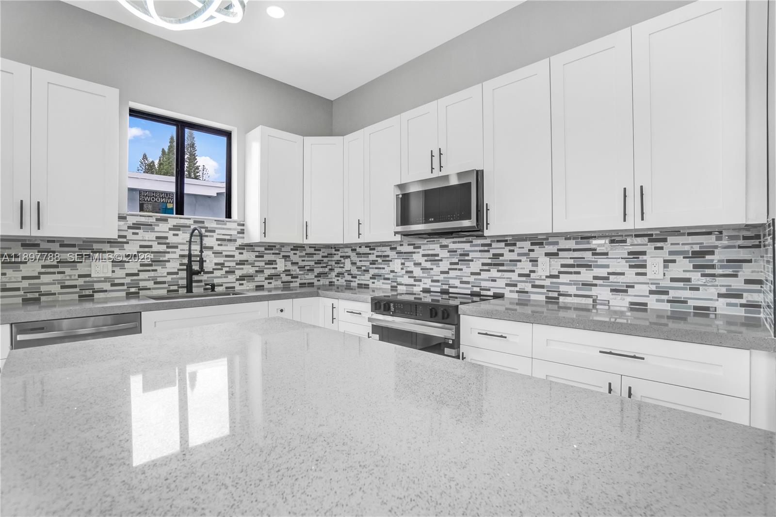 5370 Plunkett Street Hollywood, FL 33021 - Photo 12 of 41