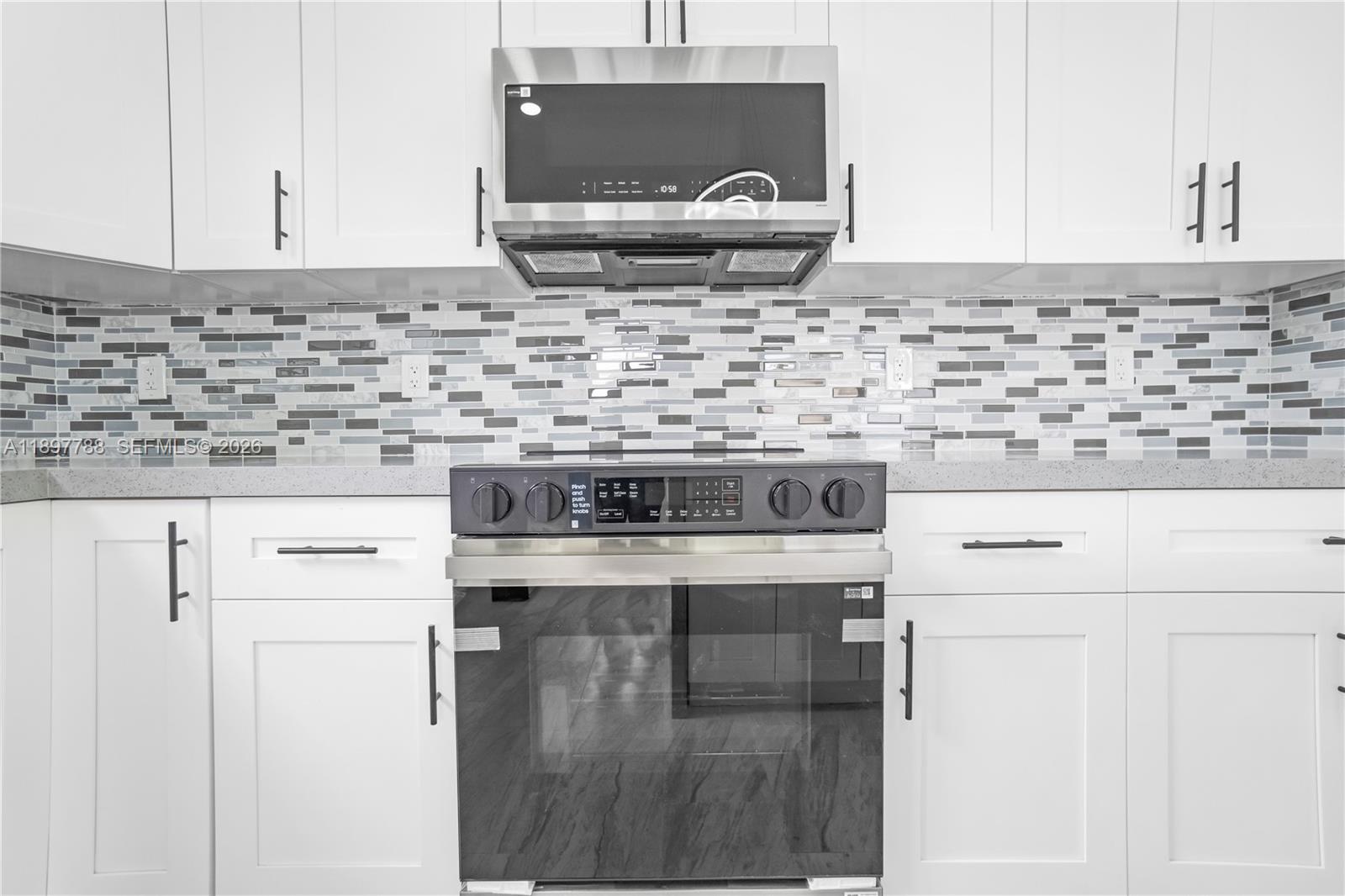 5370 Plunkett Street Hollywood, FL 33021 - Photo 13 of 41