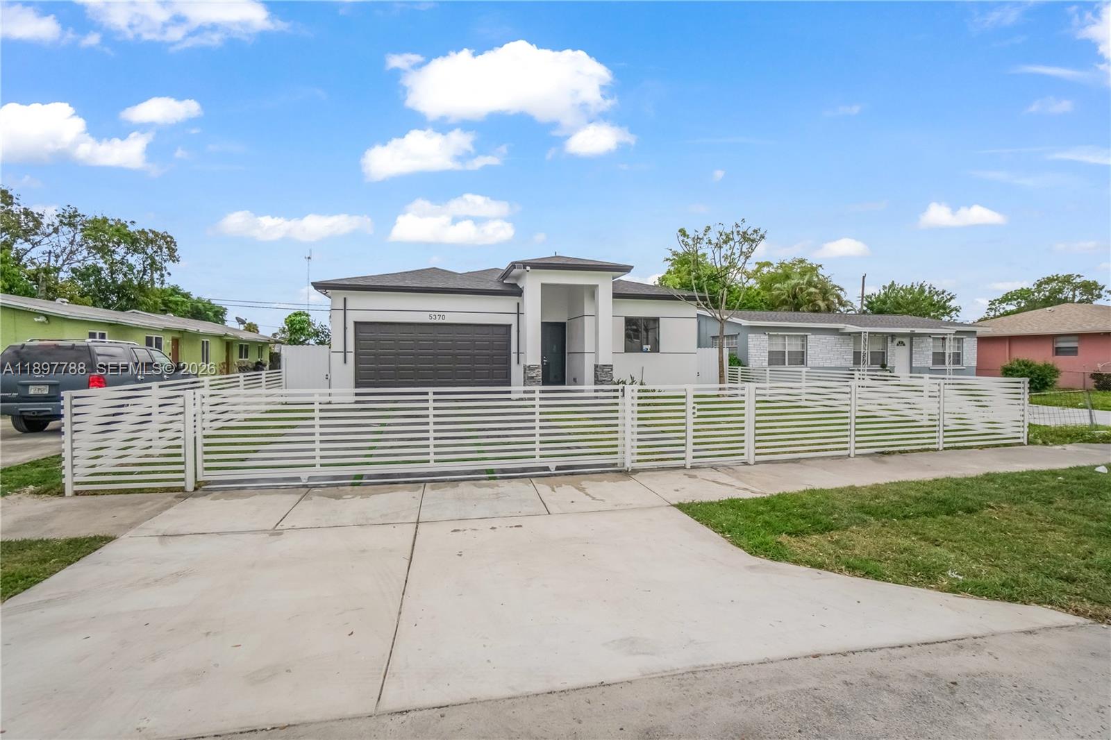 5370 Plunkett Street Hollywood, FL 33021 - Photo 5 of 41