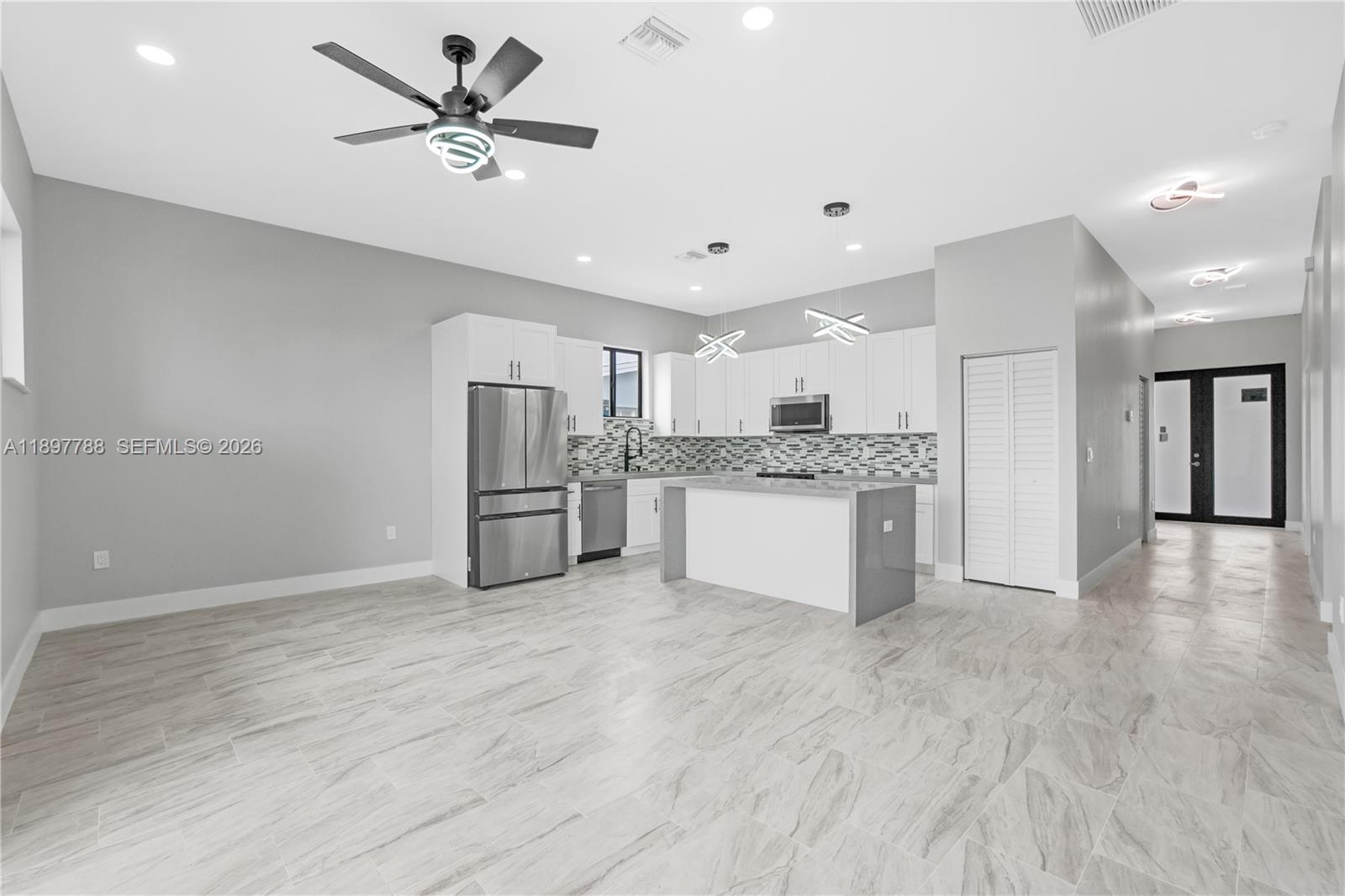 5370 Plunkett Street Hollywood, FL 33021 - Photo 7 of 41