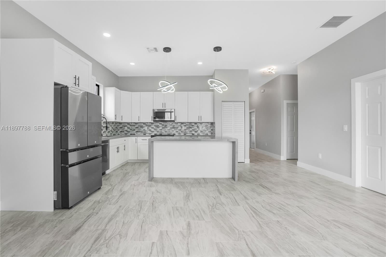 5370 Plunkett Street Hollywood, FL 33021 - Photo 8 of 41