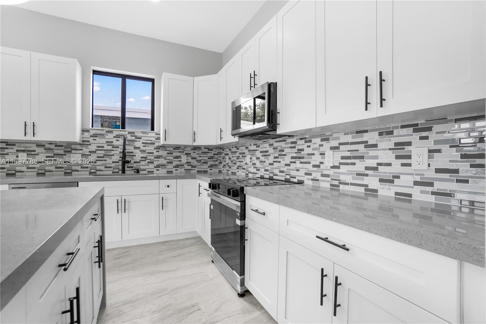 5370 Plunkett Street Hollywood, FL 33021 - Photo 10 of 41