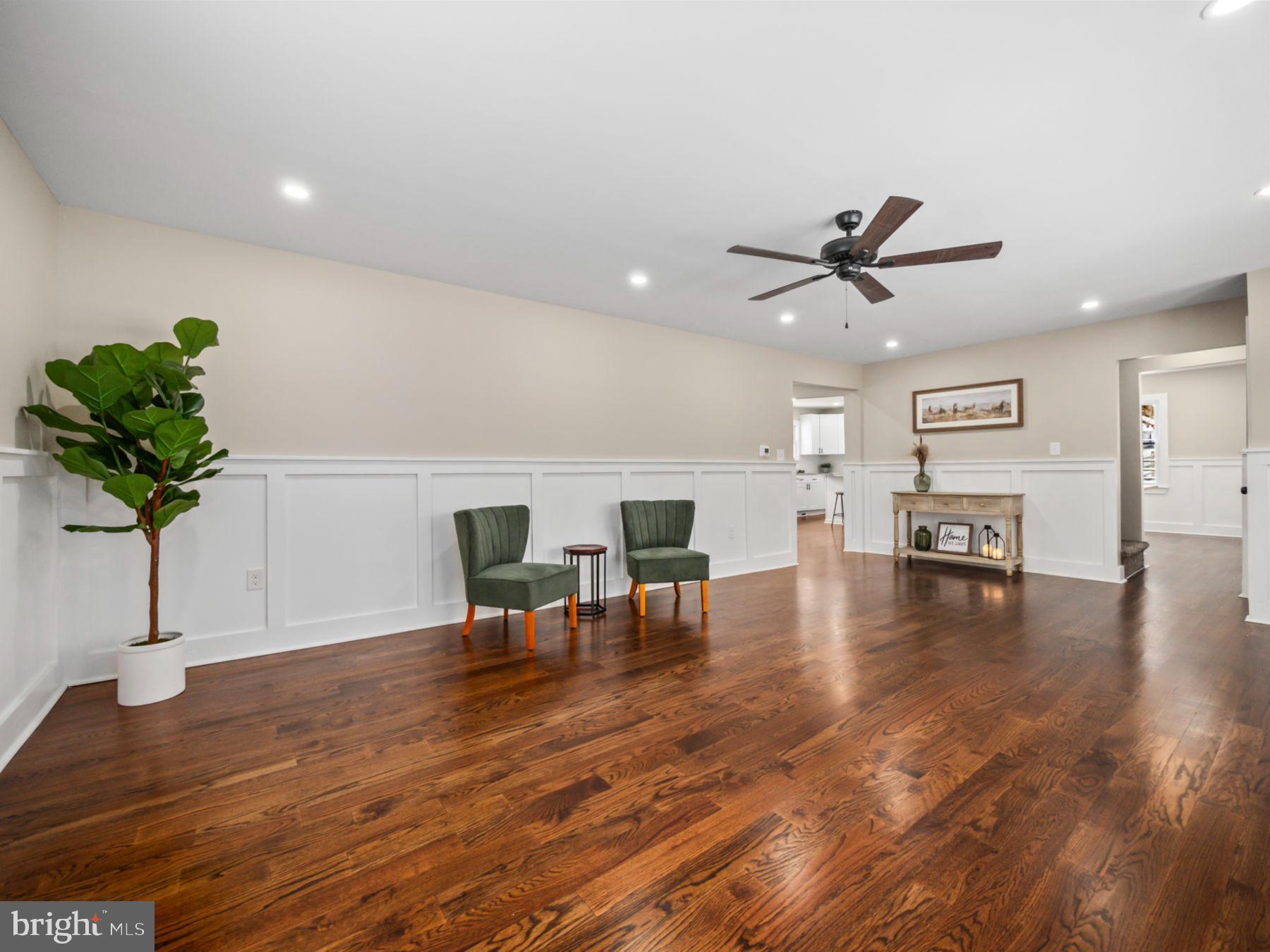 88 Stretch Road Bridgeton, NJ 08302 - Photo 17 of 39 living room