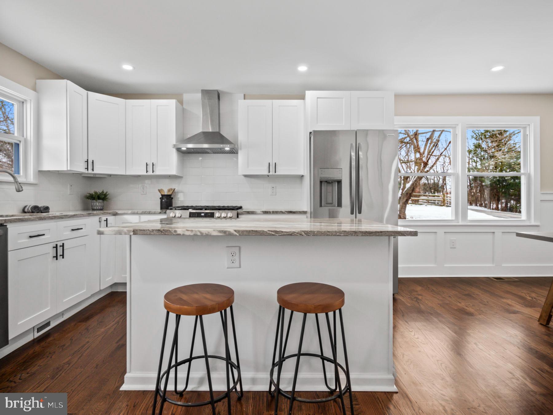88 Stretch Road Bridgeton, NJ 08302 - Photo 8 of 39 Kitchen W/ island