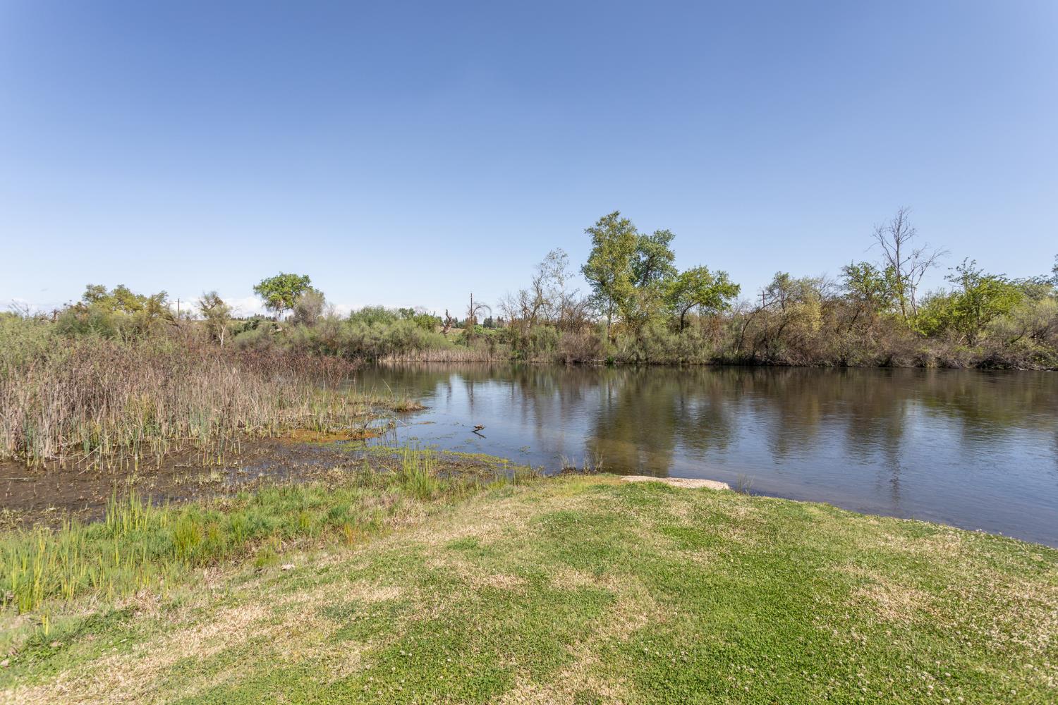 8701 Highway 41, Unit 52 Fresno, CA 93720 - Photo 6 of 66 a view of lake