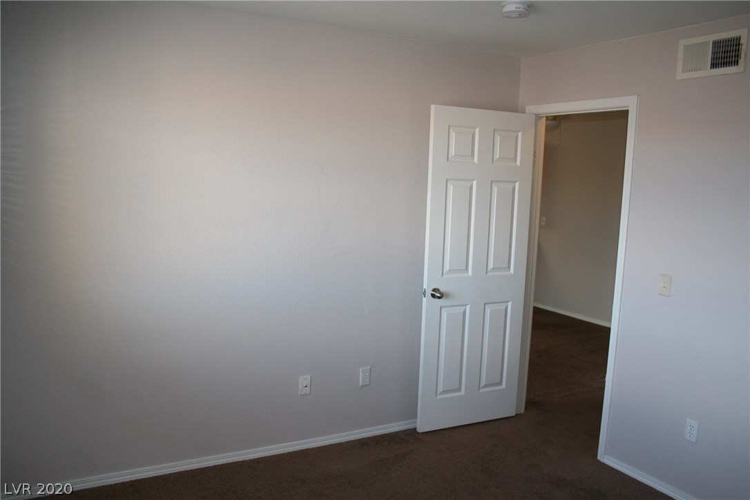 4730 East Craig Road, Unit 2011 Las Vegas, NV 89115 - Photo 13 of 19