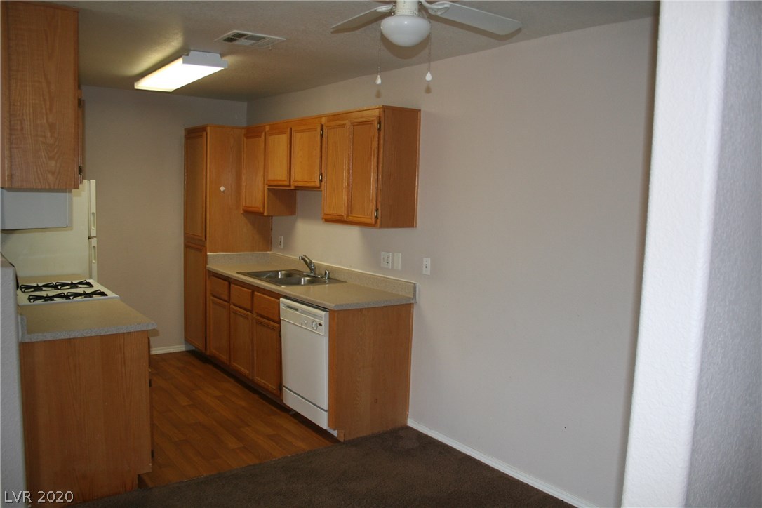 4730 East Craig Road, Unit 2011 Las Vegas, NV 89115 - Photo 6 of 19