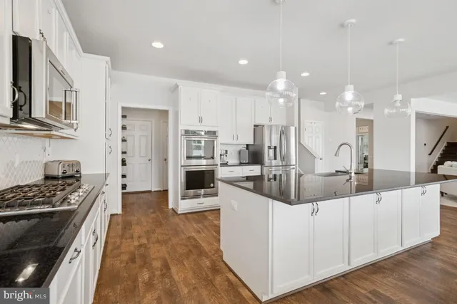 $1,525,000 | 14132 Amys Meadow Court, Leesburg, VA 20176