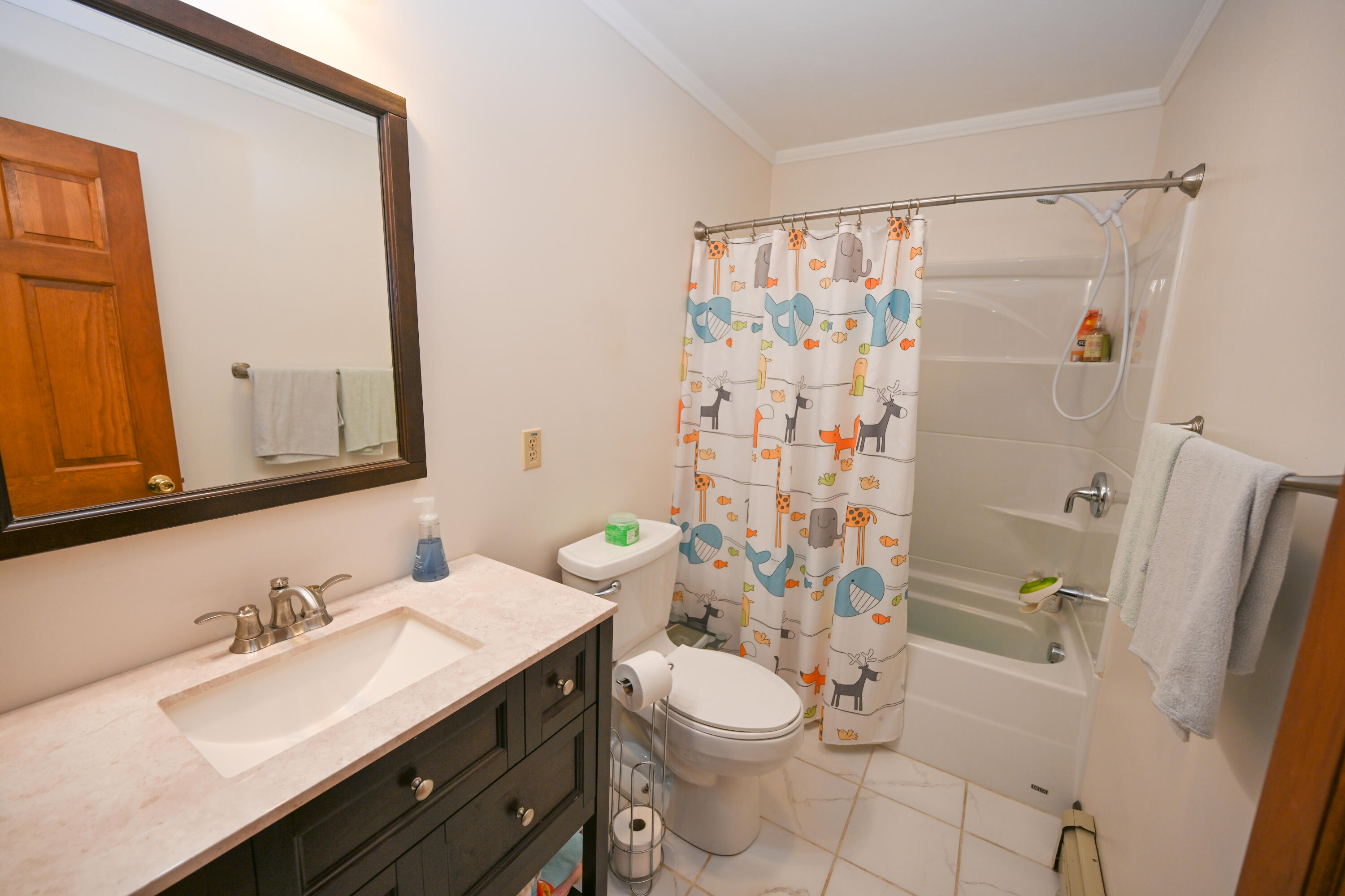 102 Canterbury Road Brewer, ME 04412 - Photo 19 of 24 Hall Bath