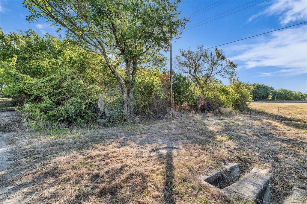 12906 Chapel Road Lorena, TX 76655 - Photo 6 of 16 Additional content