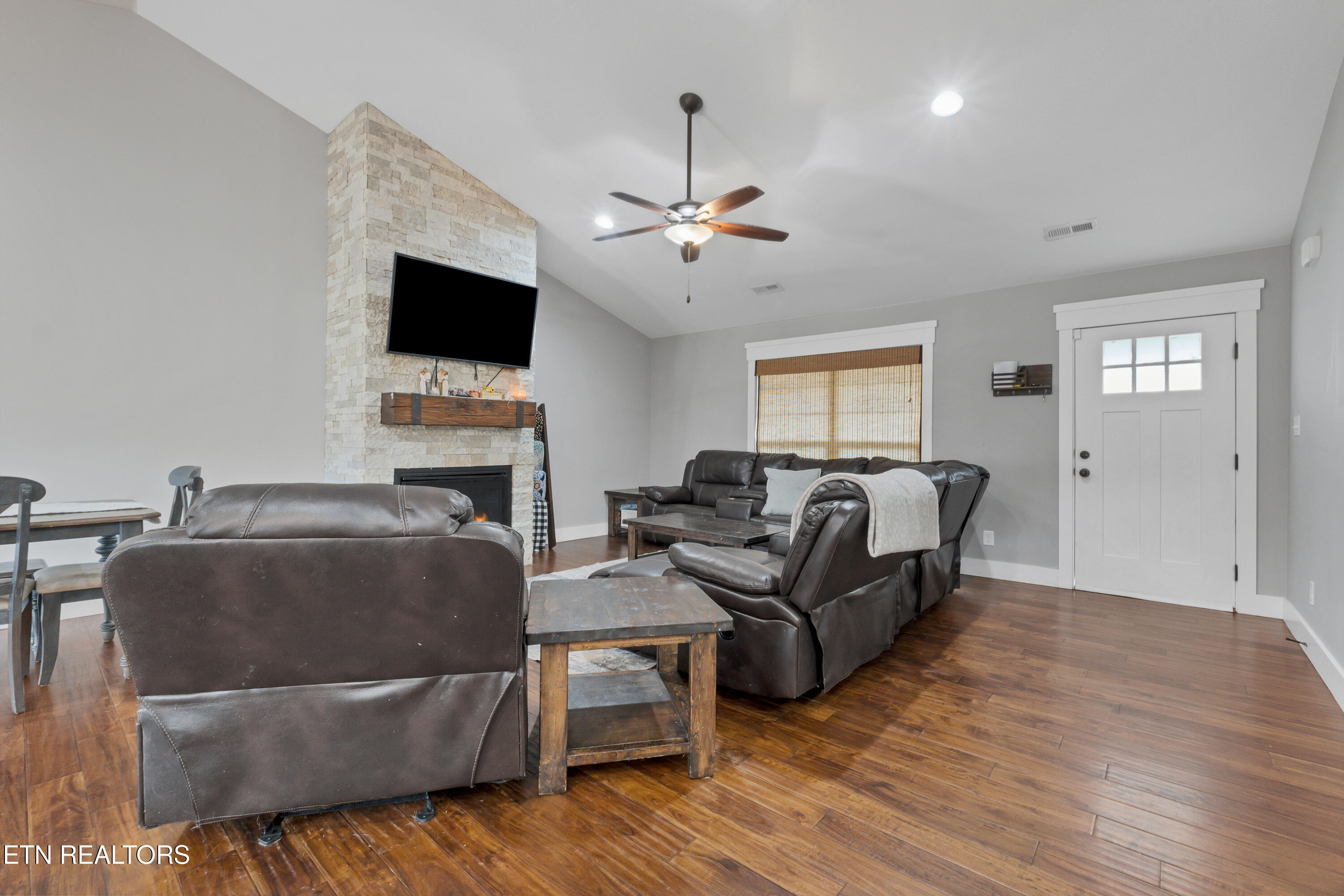 534 Roper Way Walland, TN 37886 - Photo 8 of 40 DSC08885