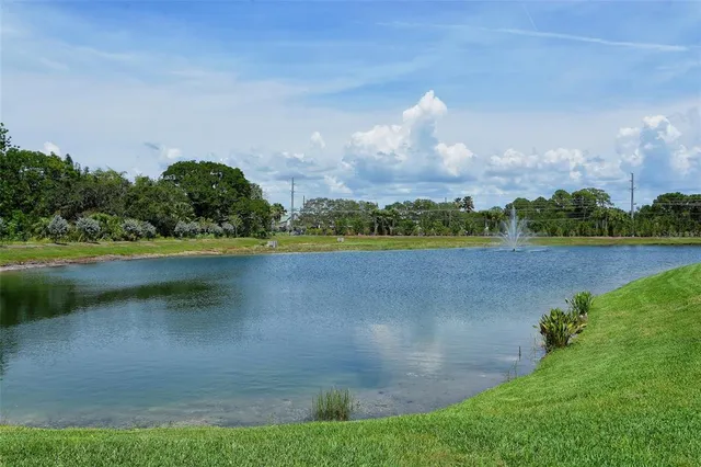 $325,000 | 116 Navigation Circle, Unit 106, Osprey, FL 34229