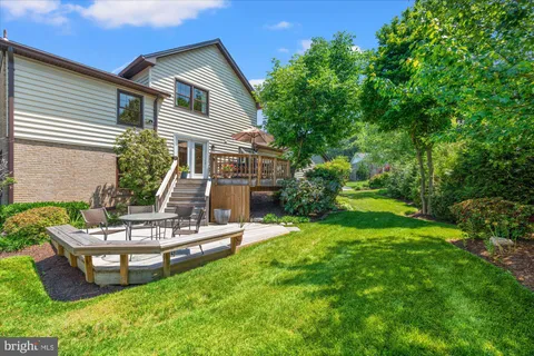 $1,250,000 | 3800 Ridgelea Drive, Fairfax, VA 22031