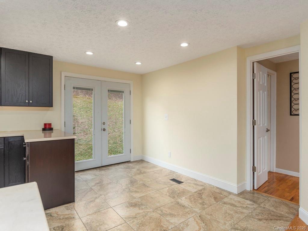 169 Roberts Shop Road Waynesville, NC 28786 - Photo 13 of 23 Gallery Image 13