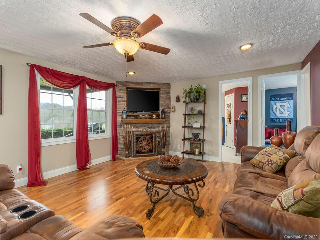 169 Roberts Shop Road Waynesville, NC 28786 - Photo 5 of 23 Gallery Image 5