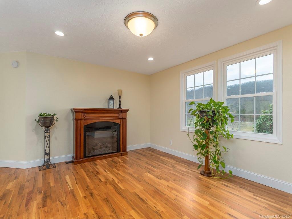 169 Roberts Shop Road Waynesville, NC 28786 - Photo 8 of 23 Gallery Image 8