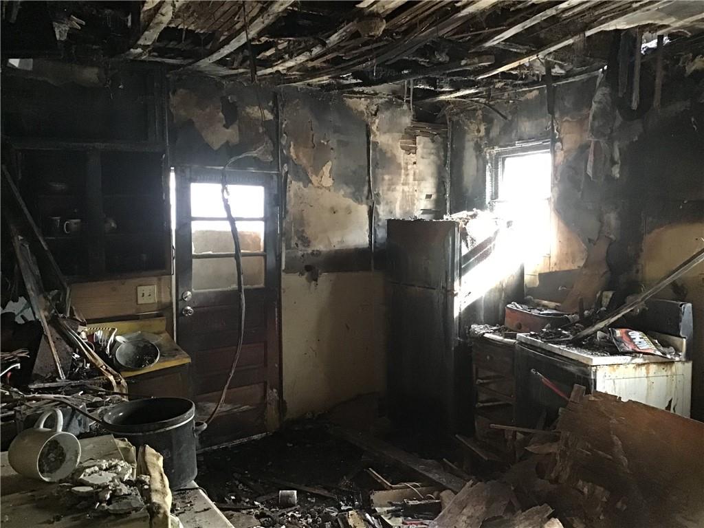 307 Wilson Way Apollo, PA 15613 - Photo 7 of 11 a view of a room with gym equipment