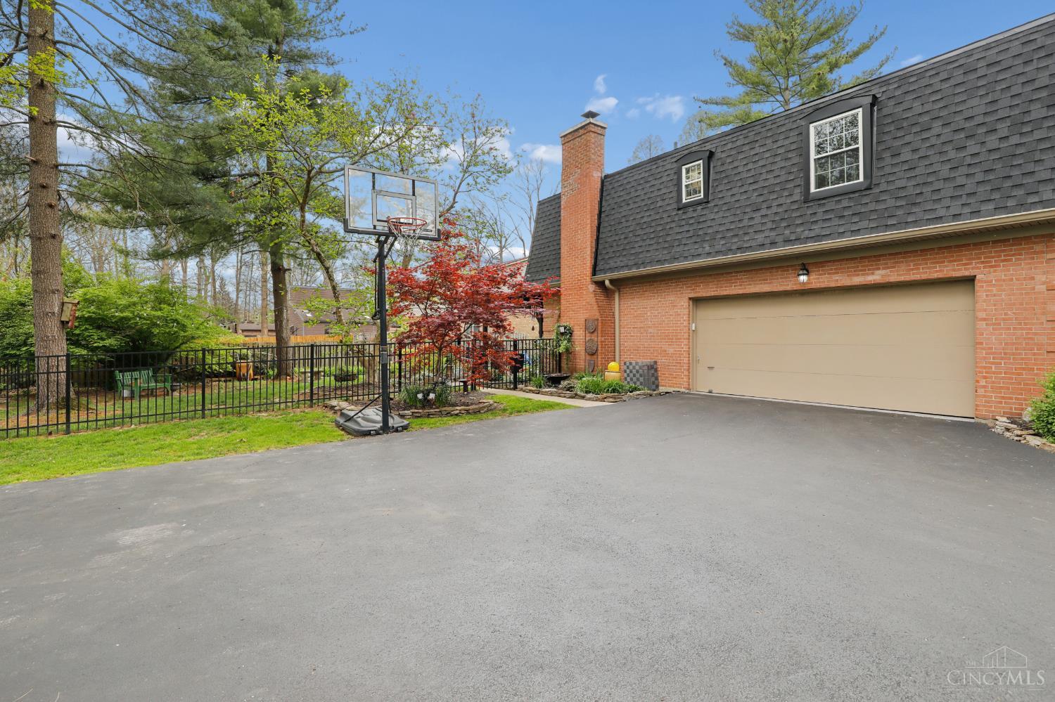 573 Pepper Ridge Road Cincinnati, OH 45244 - Photo 33 of 43