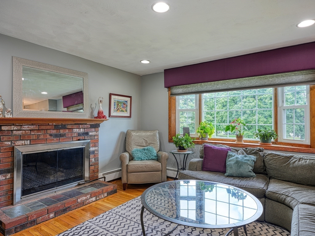 55 Hamilton Road Northborough, MA 01532 - Photo 7 of 38 Gallery Image 7
