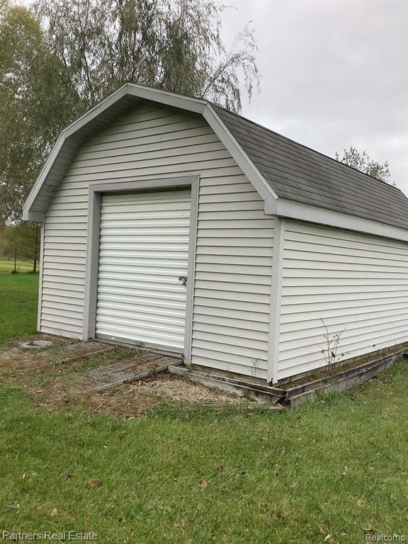 2349 Fisk Road Howell, MI 48843 - Photo 17 of 17
