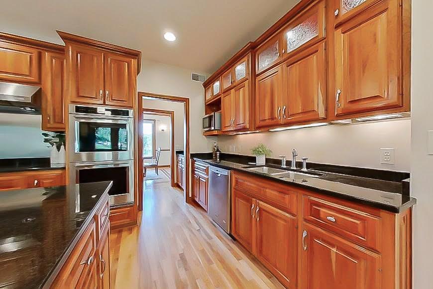 1202 Greystone Lane Southwest Rochester, MN 55902 - Photo 20 of 57
