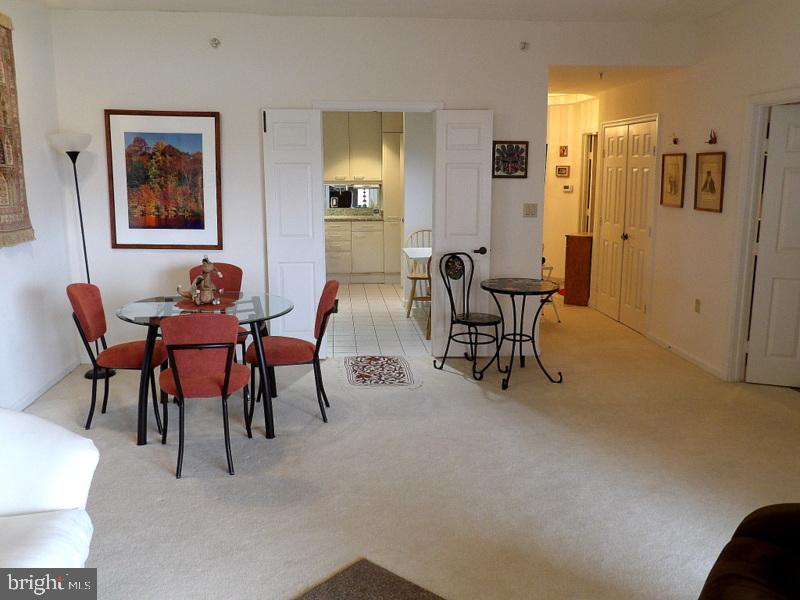 3801 Canterbury Road, Unit 803 Baltimore, MD 21218 - Photo 10 of 33 Dining Room