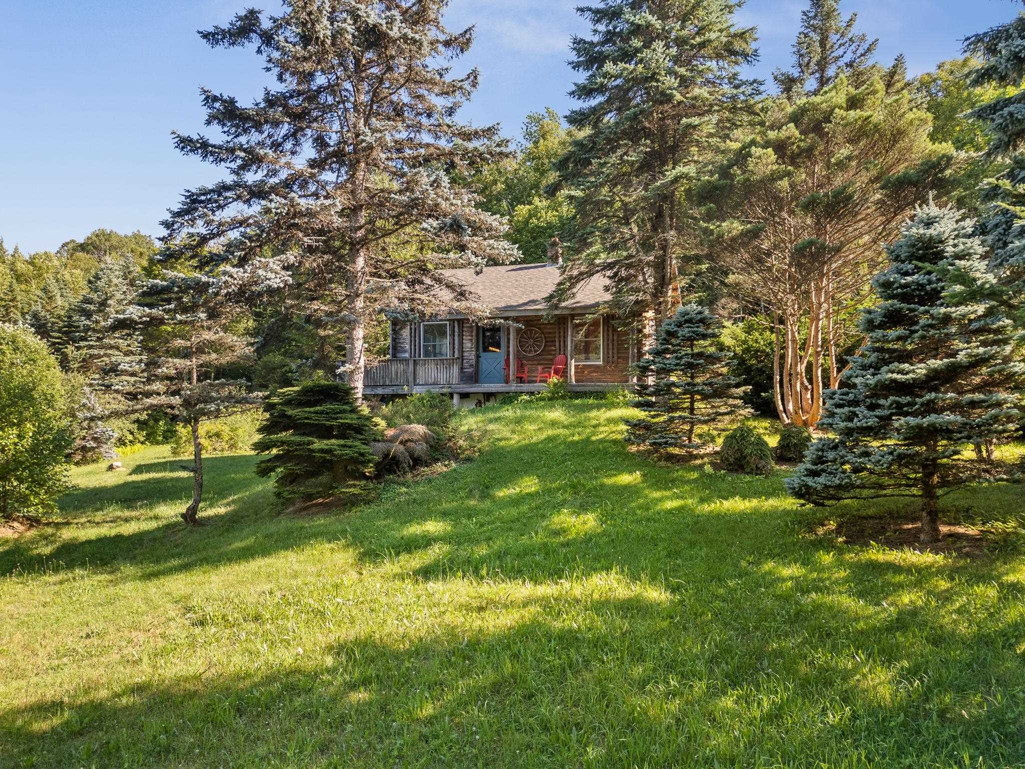 691 Dartt Hill Road Bethel, VT 05032 - Photo 3 of 60