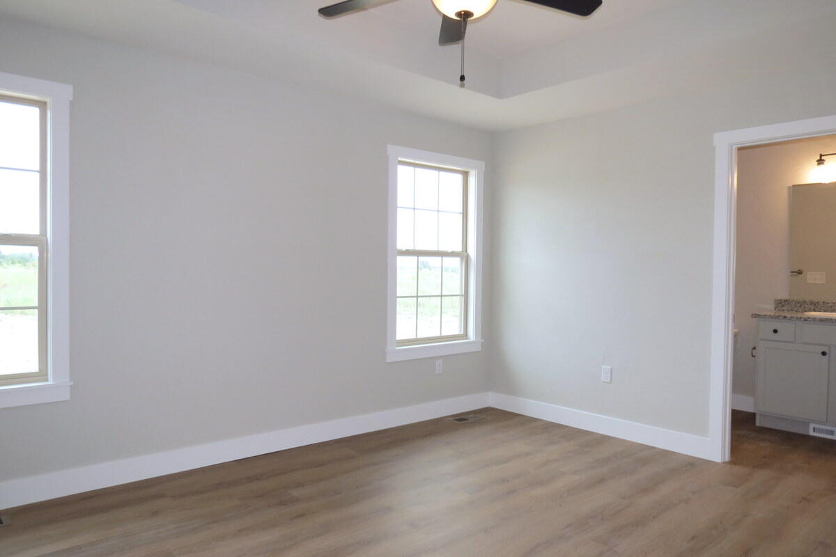 3781 West Riley Street Bolivar, MO 65613 - Photo 18 of 27 IMG_8377