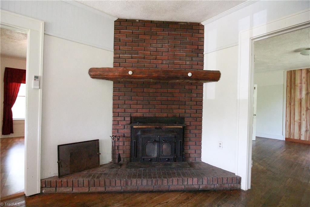 2067 Riverside Circle Eden, NC 27288 - Photo 34 of 50 Fireplace in living room