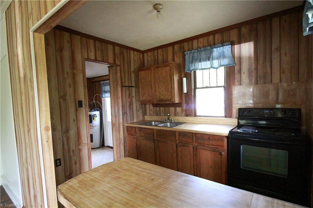 2067 Riverside Circle Eden, NC 27288 - Photo 41 of 50 Kitchen with a view of the utility/laundry room