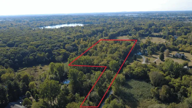 $259,000 | 727 West Maple Road, Milford, MI 48381