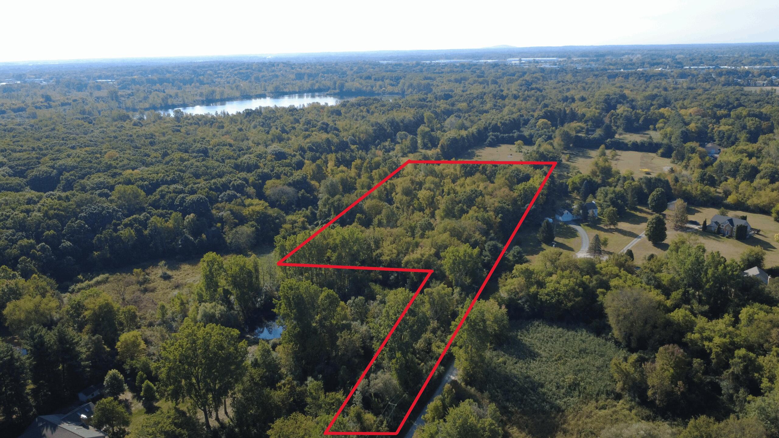 727 West Maple Road Milford, MI 48381 - Photo 3 of 21 2