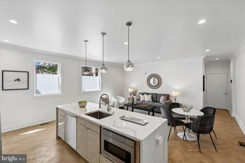 $875,000 | 2429 Ontario Road Northwest, Unit 2, Washington, DC 20009