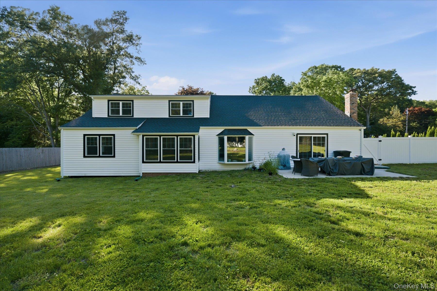 174 Warner Road Huntington, NY 11743 - Photo 36 of 46