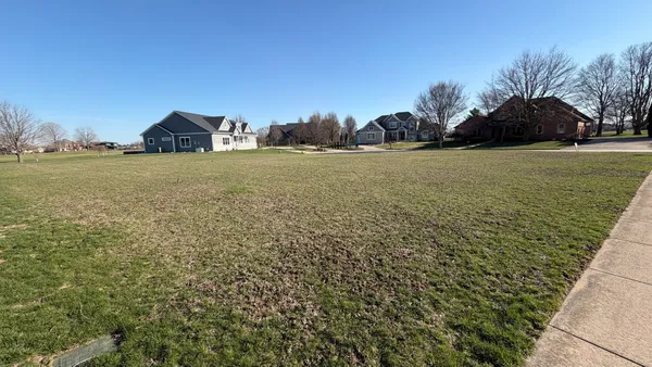 $115,000 | 2814 East Castlerock Drive, Urbana, IL 61802