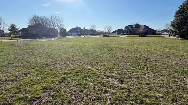 $115,000 | 2814 East Castlerock Drive, Urbana, IL 61802