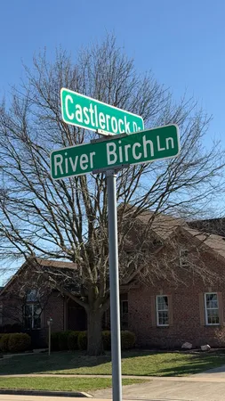 $115,000 | 2814 East Castlerock Drive, Urbana, IL 61802