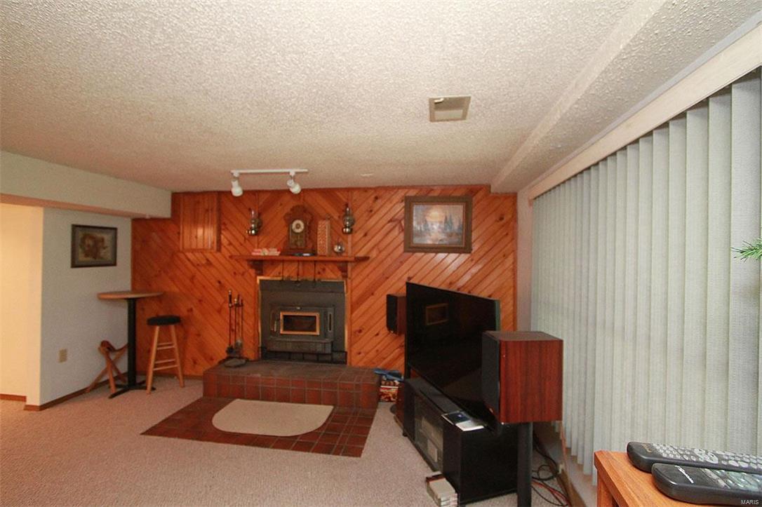 7003 Lockmann Road Collinsville, IL 62234 - Photo 14 of 36