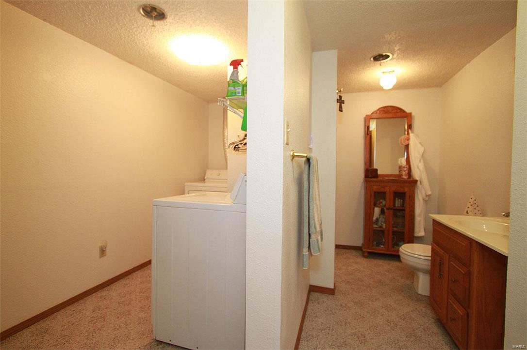 7003 Lockmann Road Collinsville, IL 62234 - Photo 20 of 36