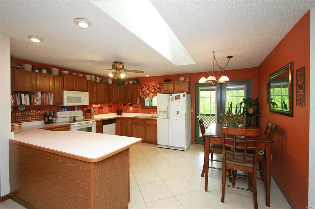 7003 Lockmann Road Collinsville, IL 62234 - Photo 5 of 36