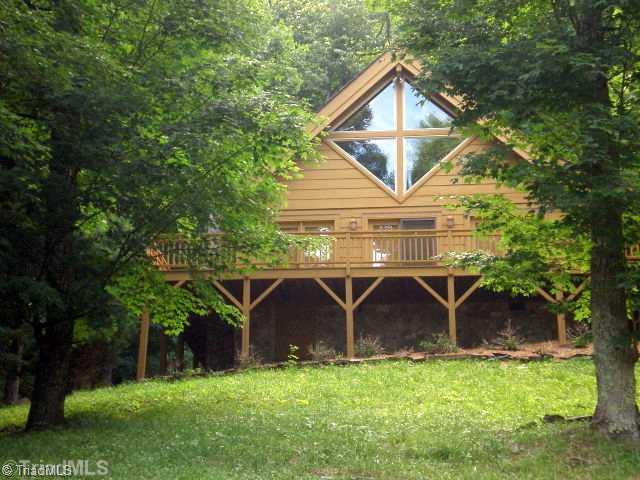 1085 Big Tree Road West Jefferson, NC 28694 - Photo 1 of 16 Exterior Front.