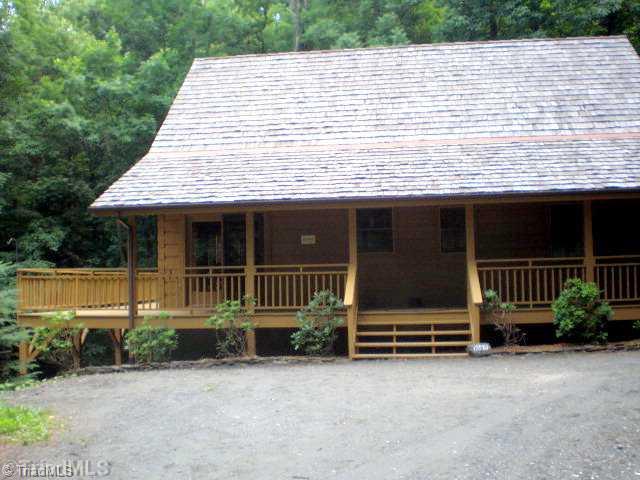 1085 Big Tree Road West Jefferson, NC 28694 - Photo 2 of 16 Exterior Front.