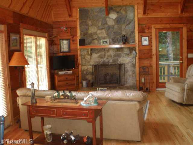 1085 Big Tree Road West Jefferson, NC 28694 - Photo 6 of 16 Living Room.