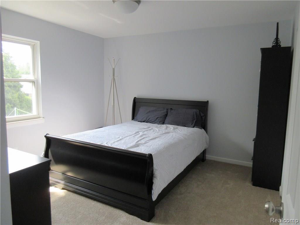 41975 Cherry Hill Road Novi, MI 48375 - Photo 24 of 34