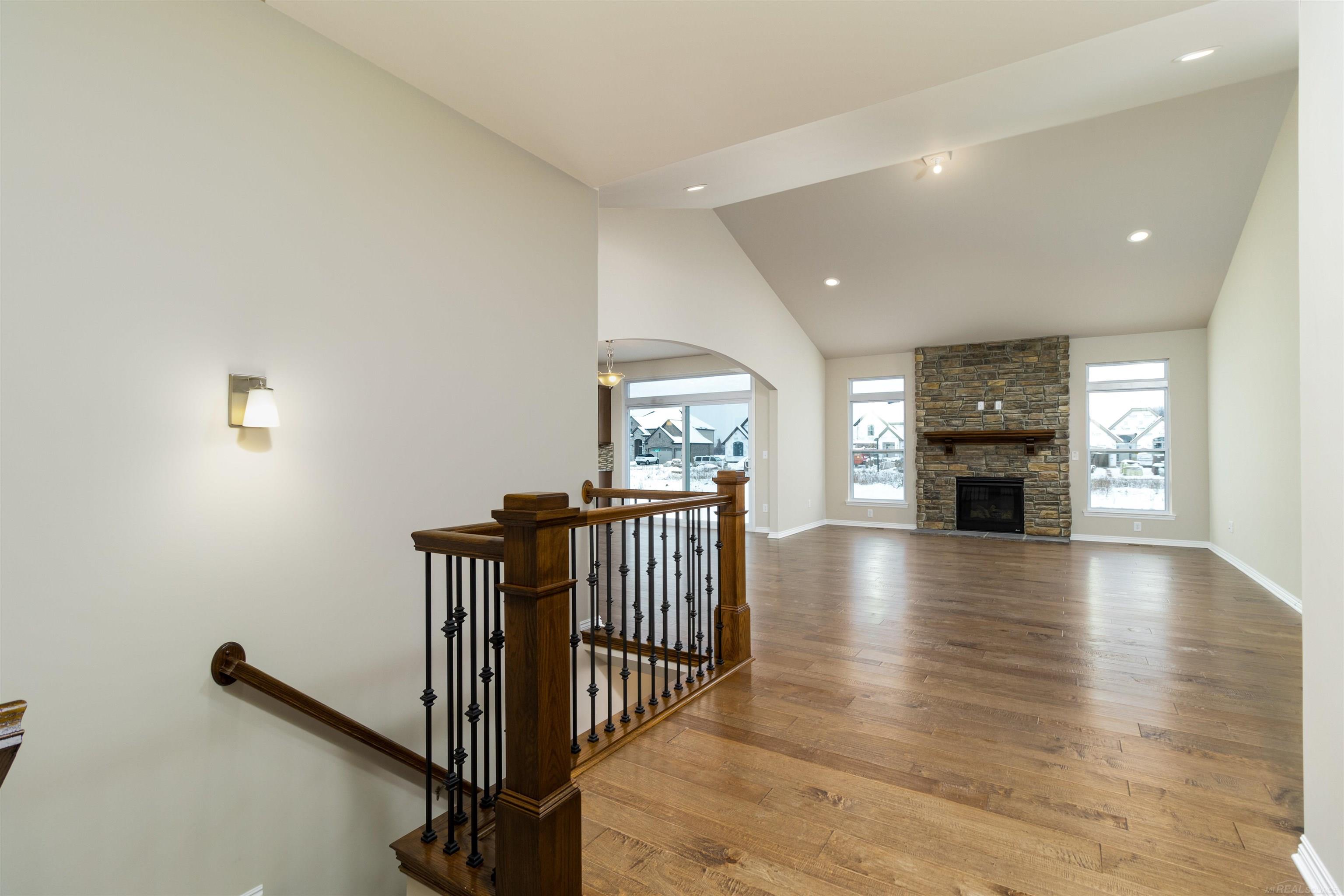 16844 Kentfield Road Macomb, MI 48044 - Photo 7 of 30 Foyer to Great Room