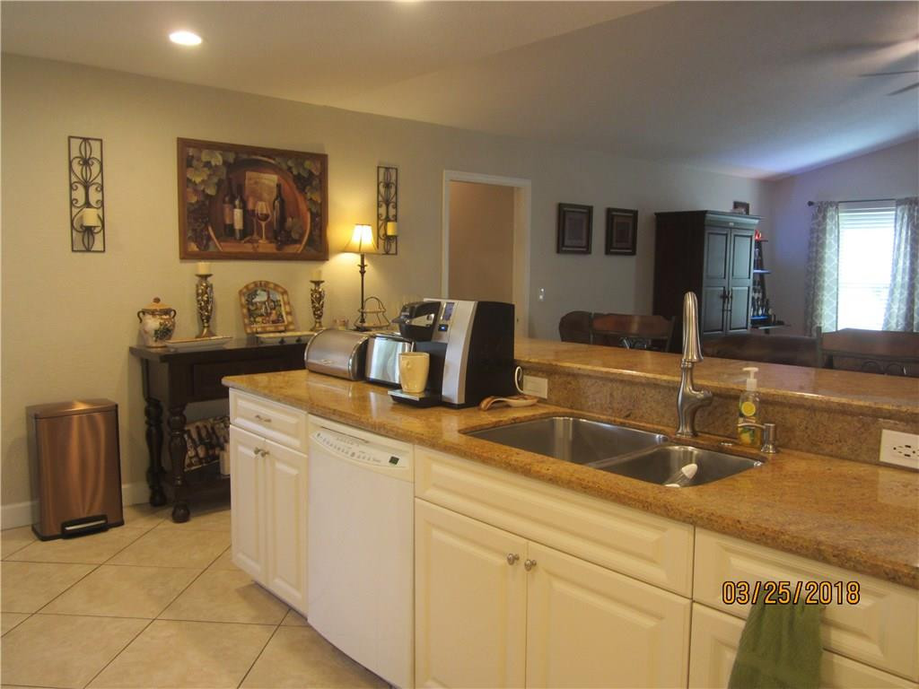 17754 Woodview Terrace Boca Raton, FL 33487 - Photo 10 of 38 Photo 10
