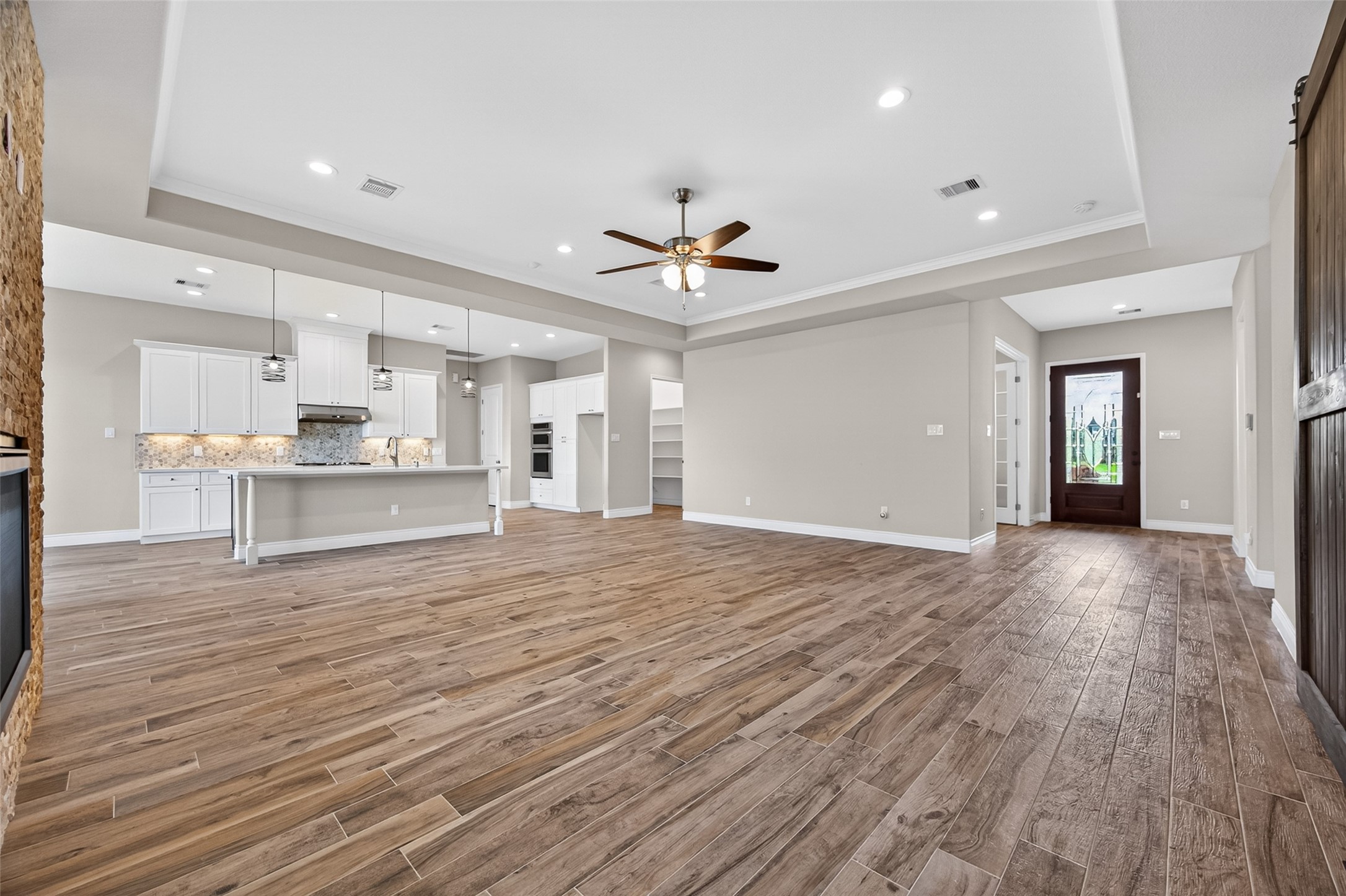 803 Lily Lane Rosharon, TX 77583 - Photo 14 of 36