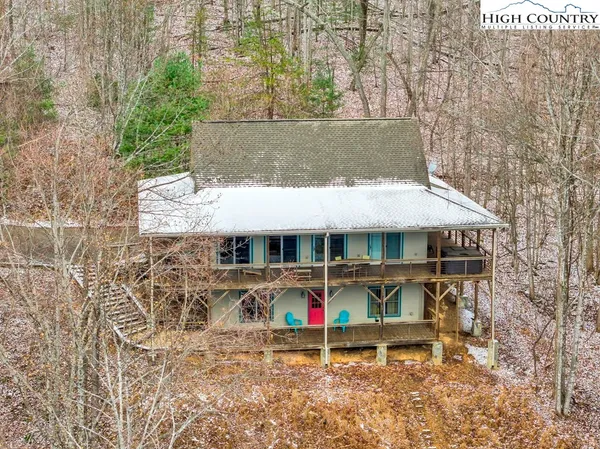 $699,000 | 423 Wolf Den Lane, Lenoir, NC 28645