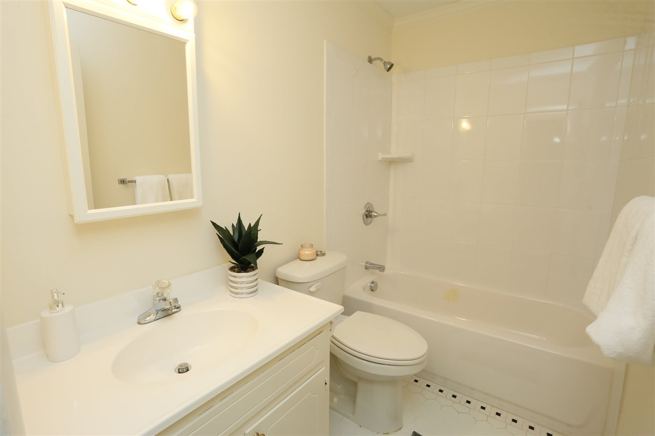 3947 Wendy Lane, Unit 3947 Raleigh, NC 27606 - Photo 20 of 25 Photo 23