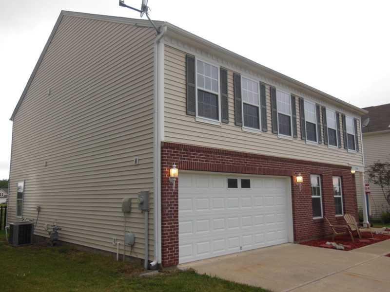2558 Autumn Road Indianapolis, IN 46229 - Photo 2 of 21